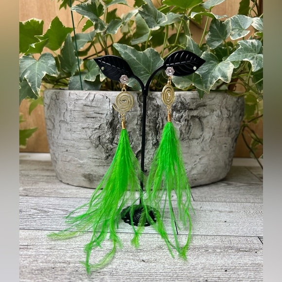 Long Dangle Green Feather Hippie Chic Earrings - Vibrant Whimsical Earrings - Picture 9 of 17